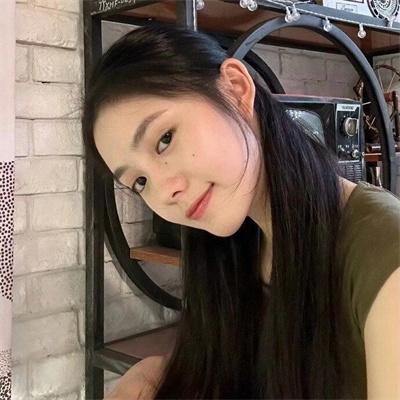 她在梦中跳舞